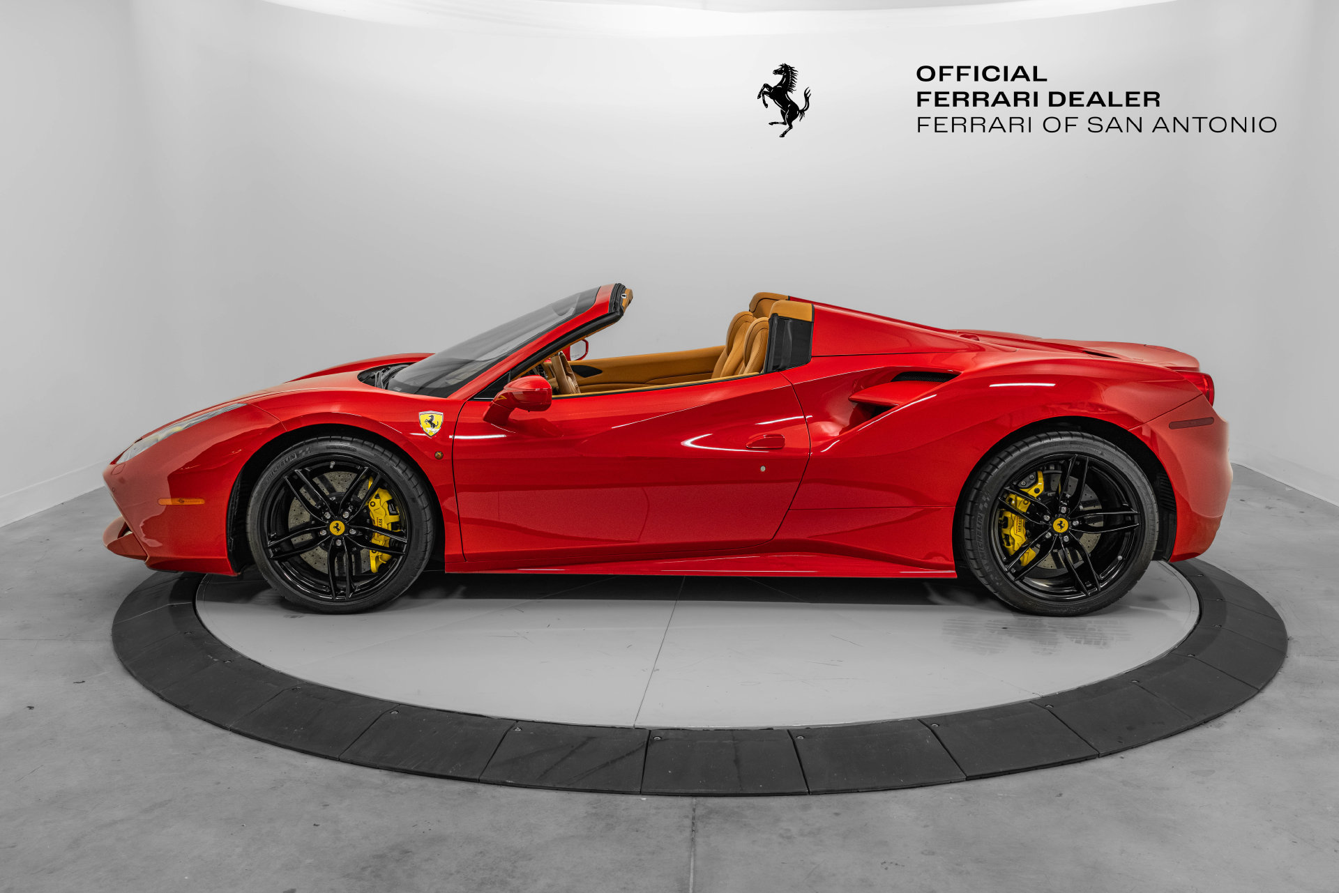 Certified 2017 Ferrari 488 Spider RWD image 3