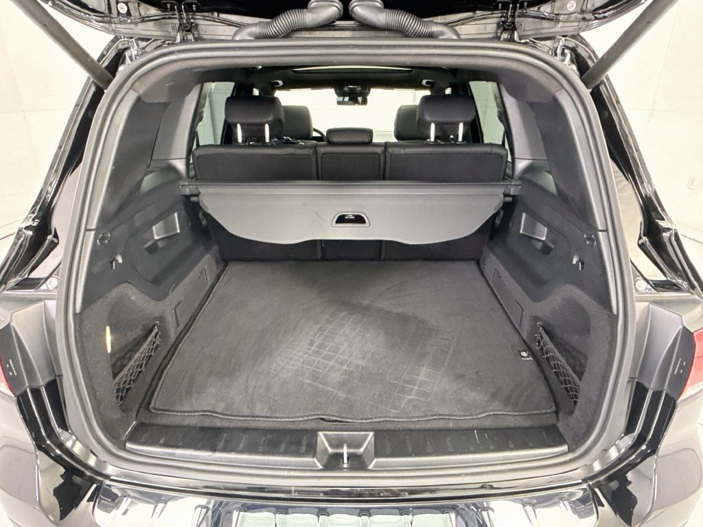 Used 2023 Mercedes-Benz GLB 250 image 27