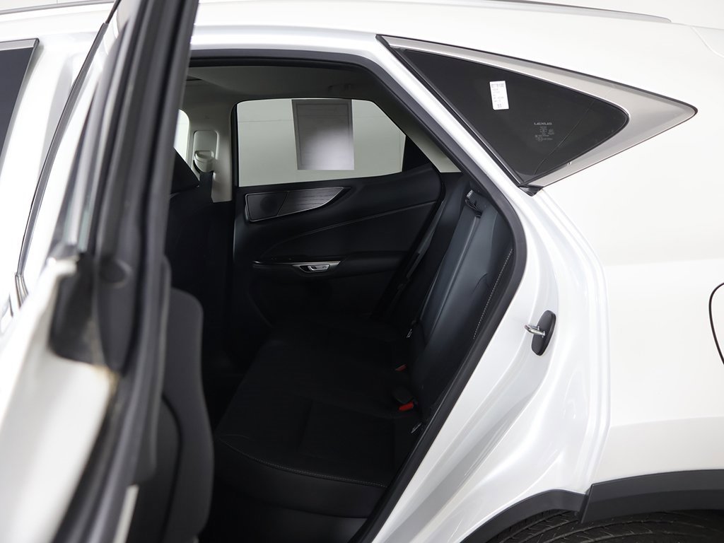 Used 2024 Lexus NX 450h+ AWD w/ Vision Package image 31