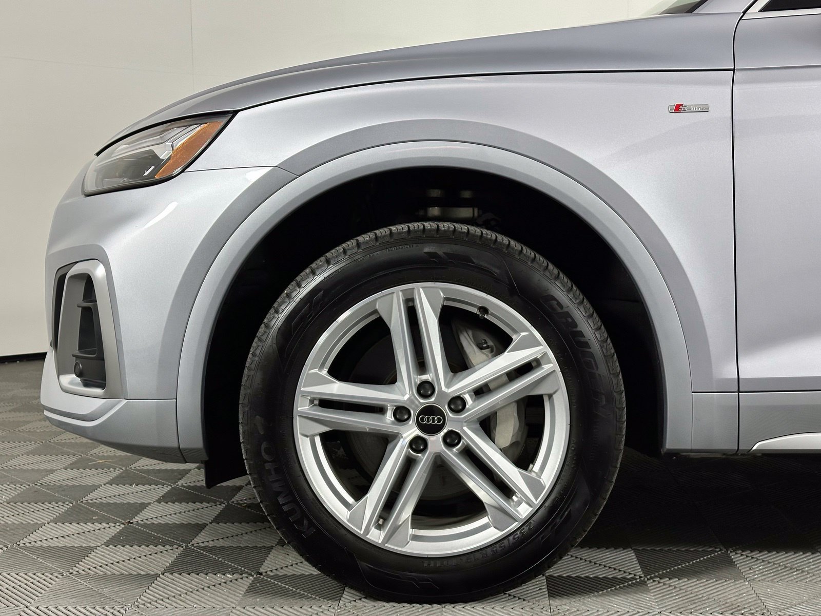 Used 2024 Audi Q5 e Premium Plus AWD/4WD image 7