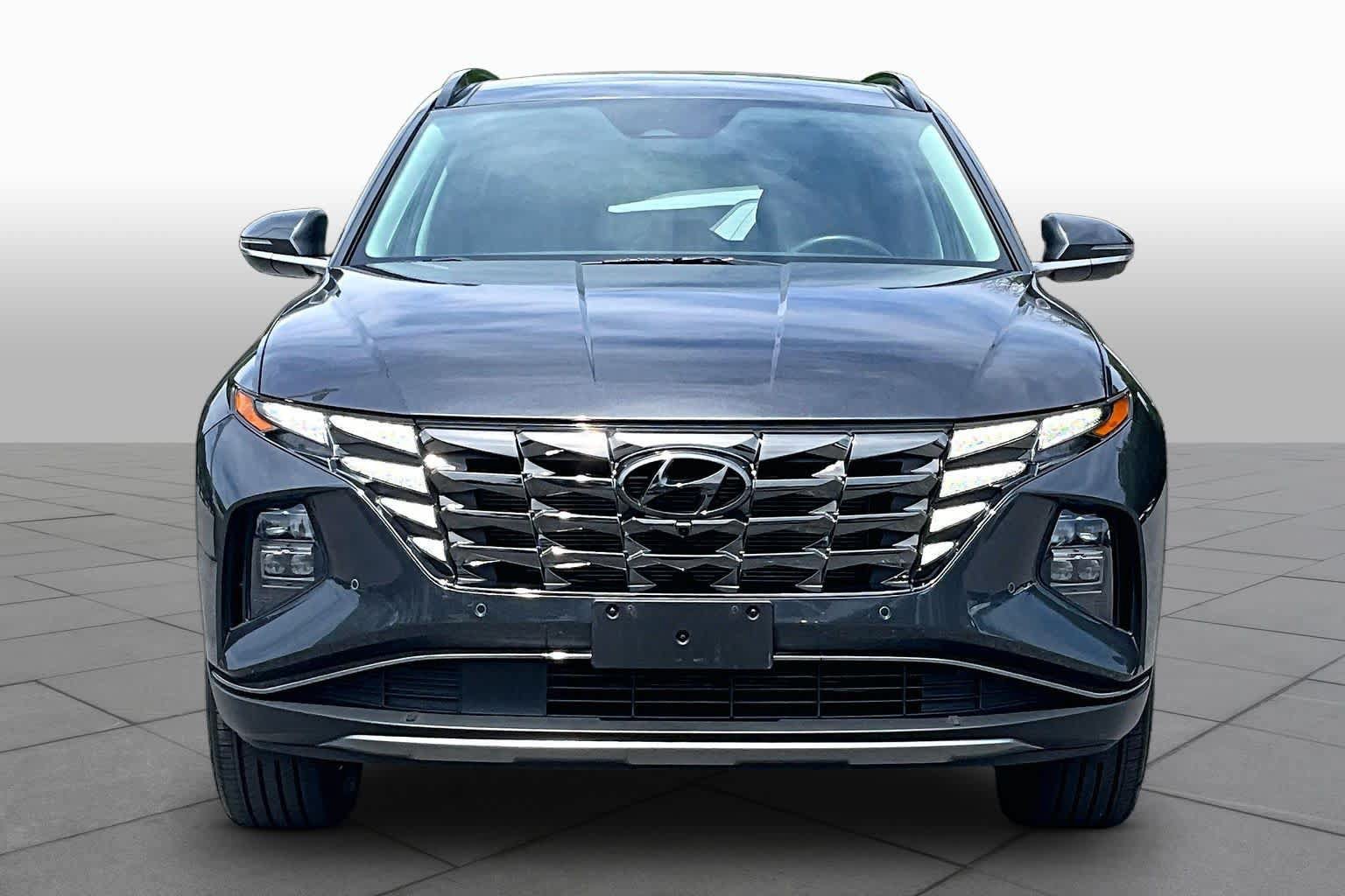 Used 2022 Hyundai Tucson Limited w/ Winter Package AWD/4WD image 4
