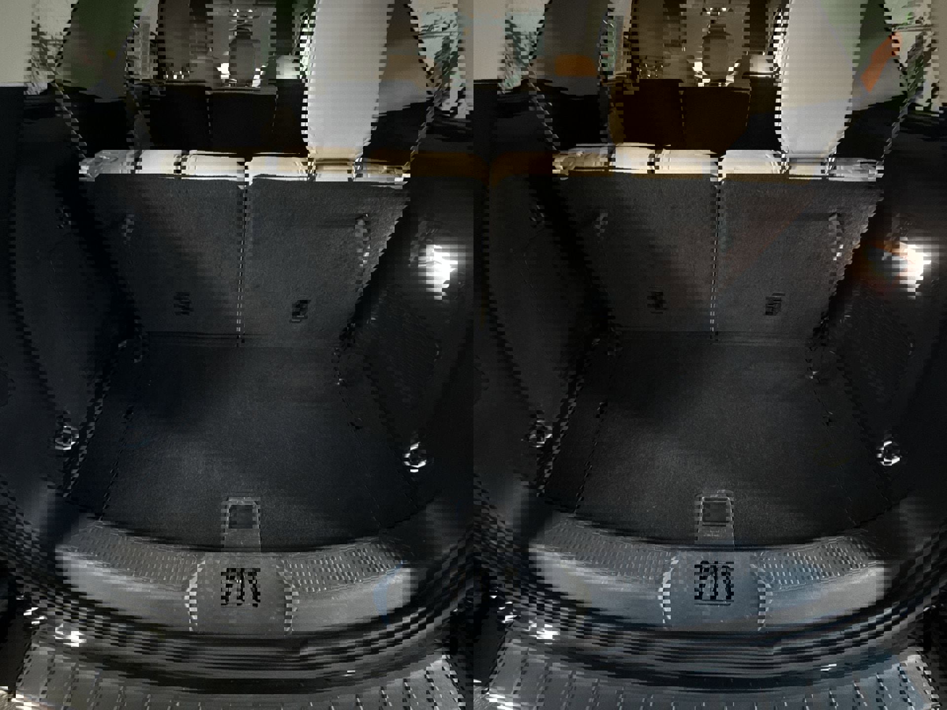 Used 2023 Ford Explorer Limited image 25