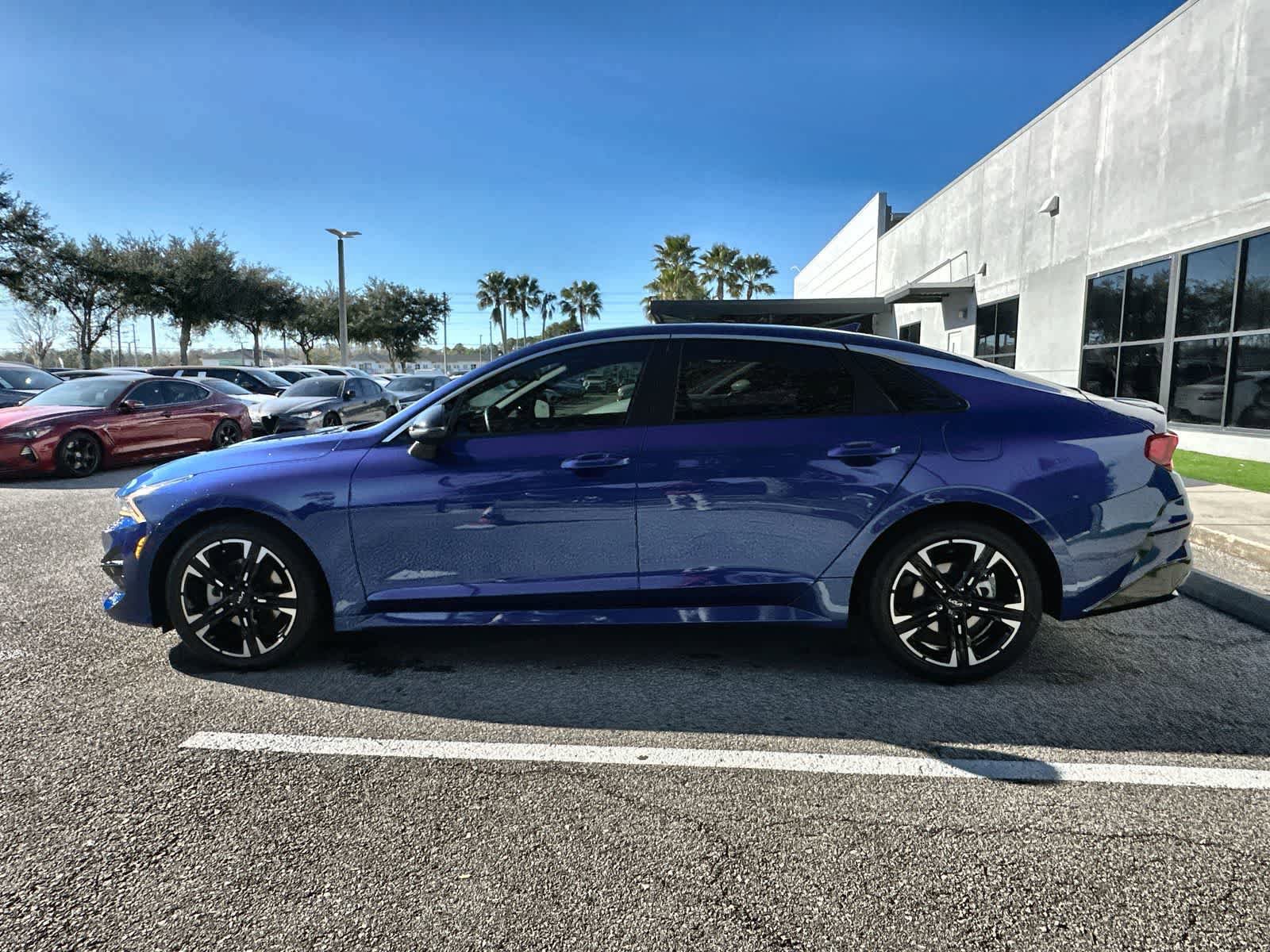 Used 2023 Kia K5 GT-Line w/ GT-Line Premium Package FWD image 3
