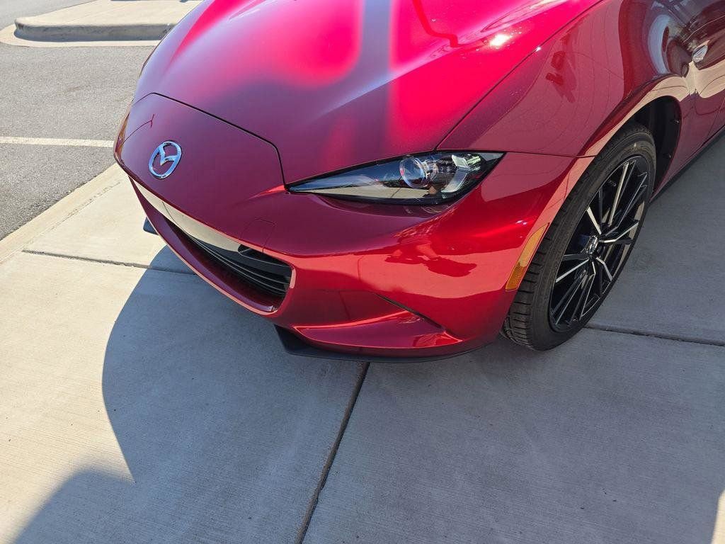 New 2026 MAZDA MX-5 Miata RF Grand Touring RWD image 9
