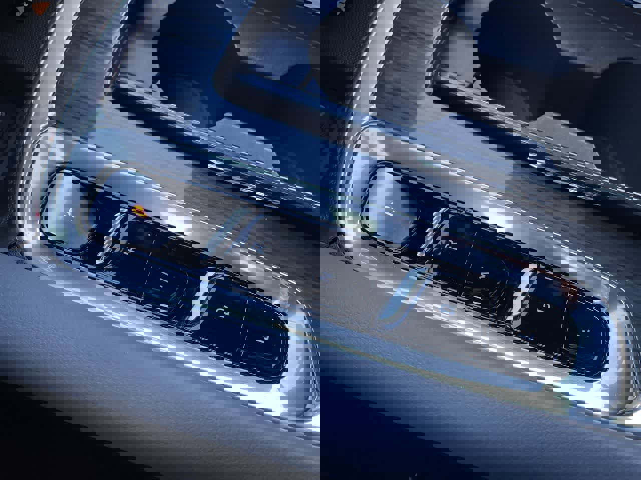 Used 2023 Buick Enclave Essence image 30