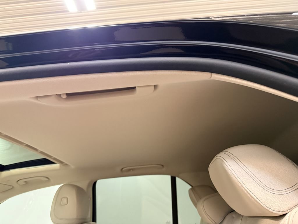 Used 2023 Mercedes-Benz GLE 350 4MATIC w/ 3rd Row Seat Package image 10