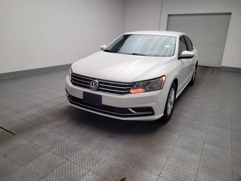 Used 2016 Volkswagen Passat 1.8T S image 15