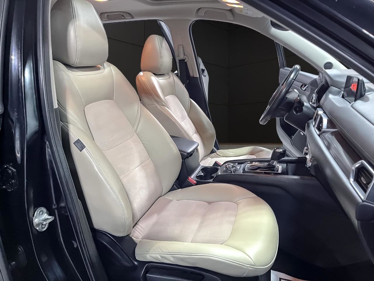 Used 2017 MAZDA CX-5 Touring w/ Preferred Equipment Package image 15