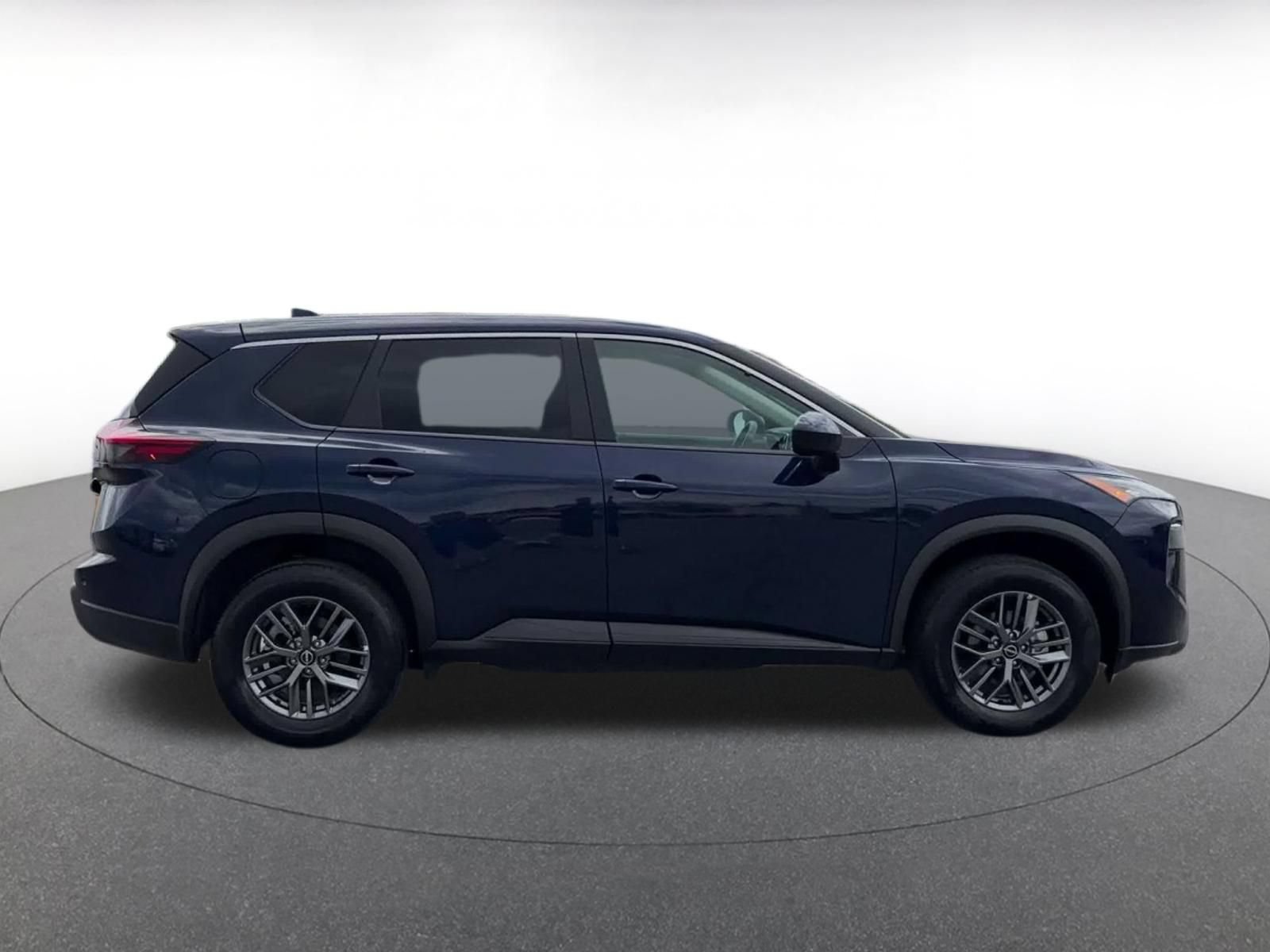 Used 2026 Nissan Rogue SV AWD/4WD image 15