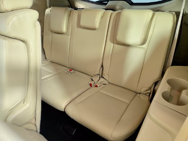 Used 2018 Toyota Highlander Limited FWD image 18