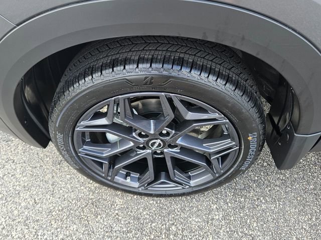 Used 2025 Nissan Kicks SR image 17