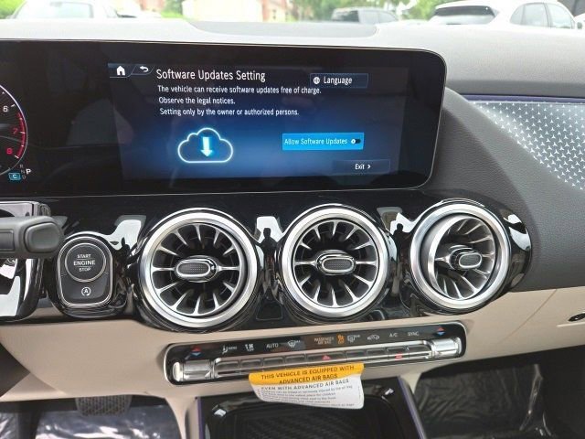 New 2025 Mercedes-Benz GLA 250 image 19