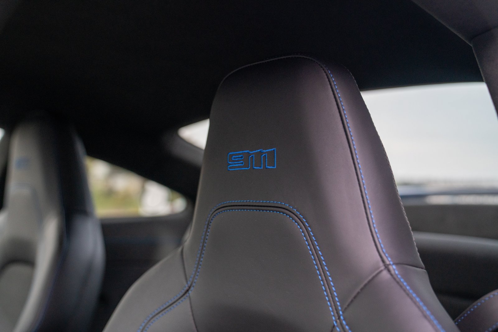 Certified 2025 Porsche 911 Carrera T RWD image 13