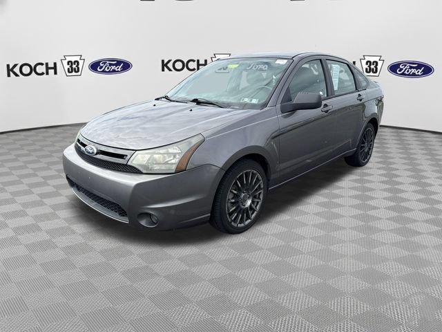 Used 2010 Ford Focus SES FWD image 3