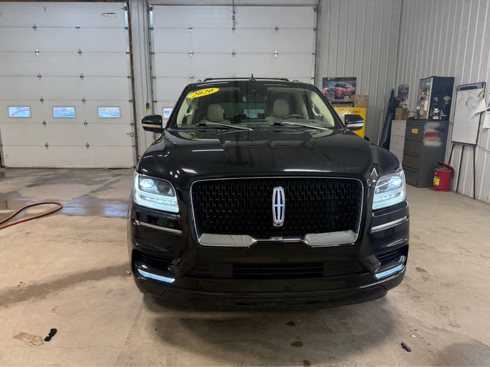 Used 2020 Lincoln Navigator Reserve w/ Equipment Group 208A Reserve image 3