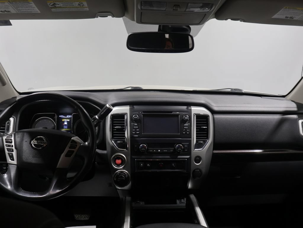 Used 2017 Nissan Titan SV AWD/4WD image 17