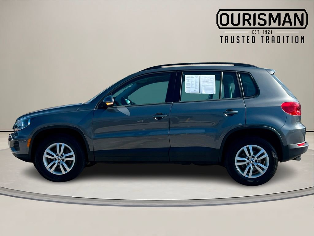 Used 2016 Volkswagen Tiguan S image 3