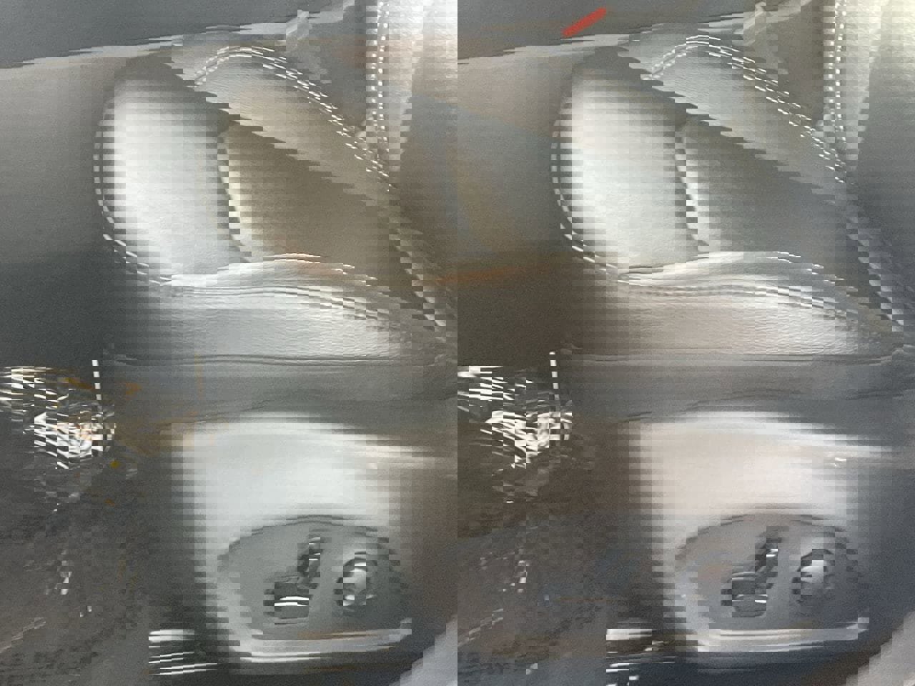 Used 2025 Jeep Compass Limited AWD/4WD image 18