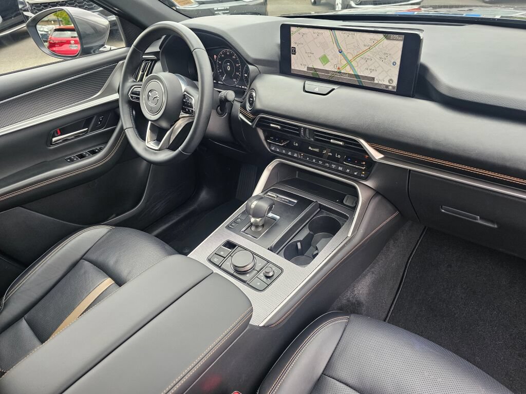 Certified 2025 MAZDA CX-90 Plug-In Hybrid w/ Premium Plus AWD/4WD image 32