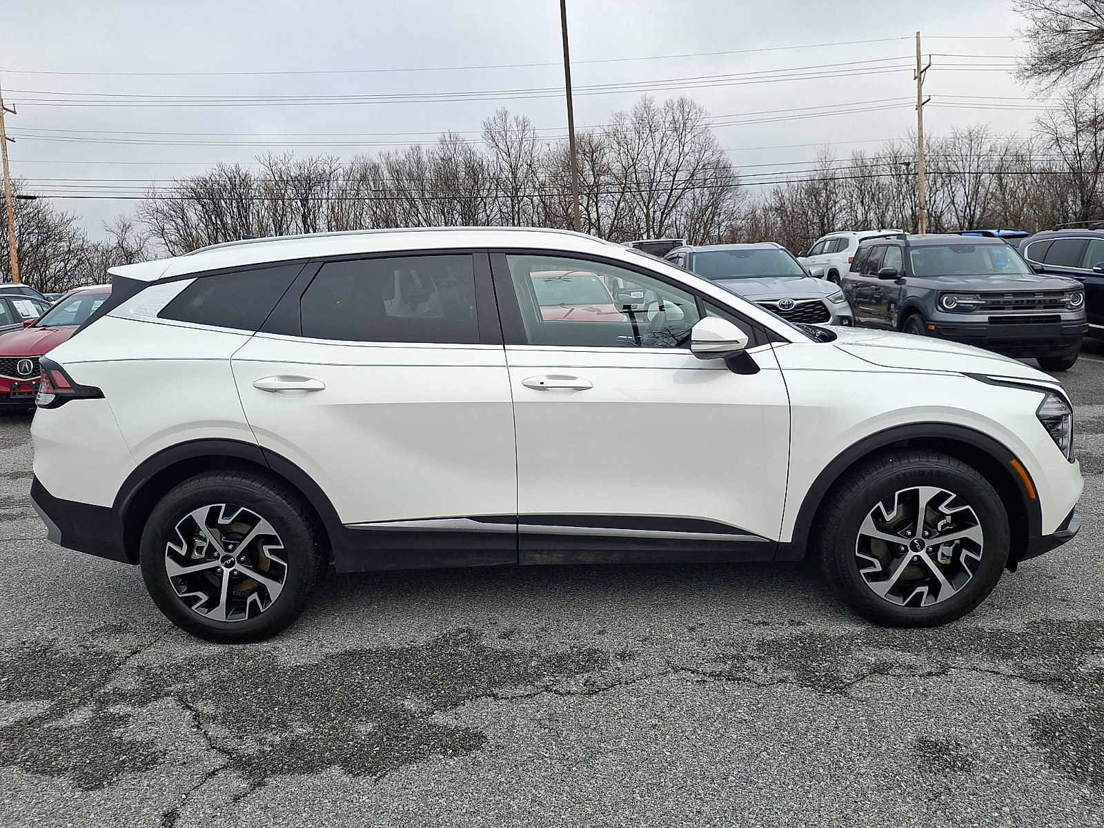 Used 2025 Kia Sportage EX image 7