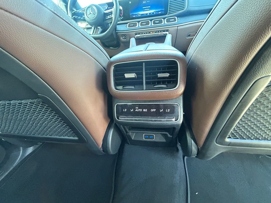 Used 2024 Mercedes-Benz GLS 450 4MATIC w/ AMG Line Exterior image 37