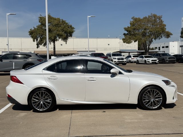 Used 2017 Lexus IS 200t RWD image 3