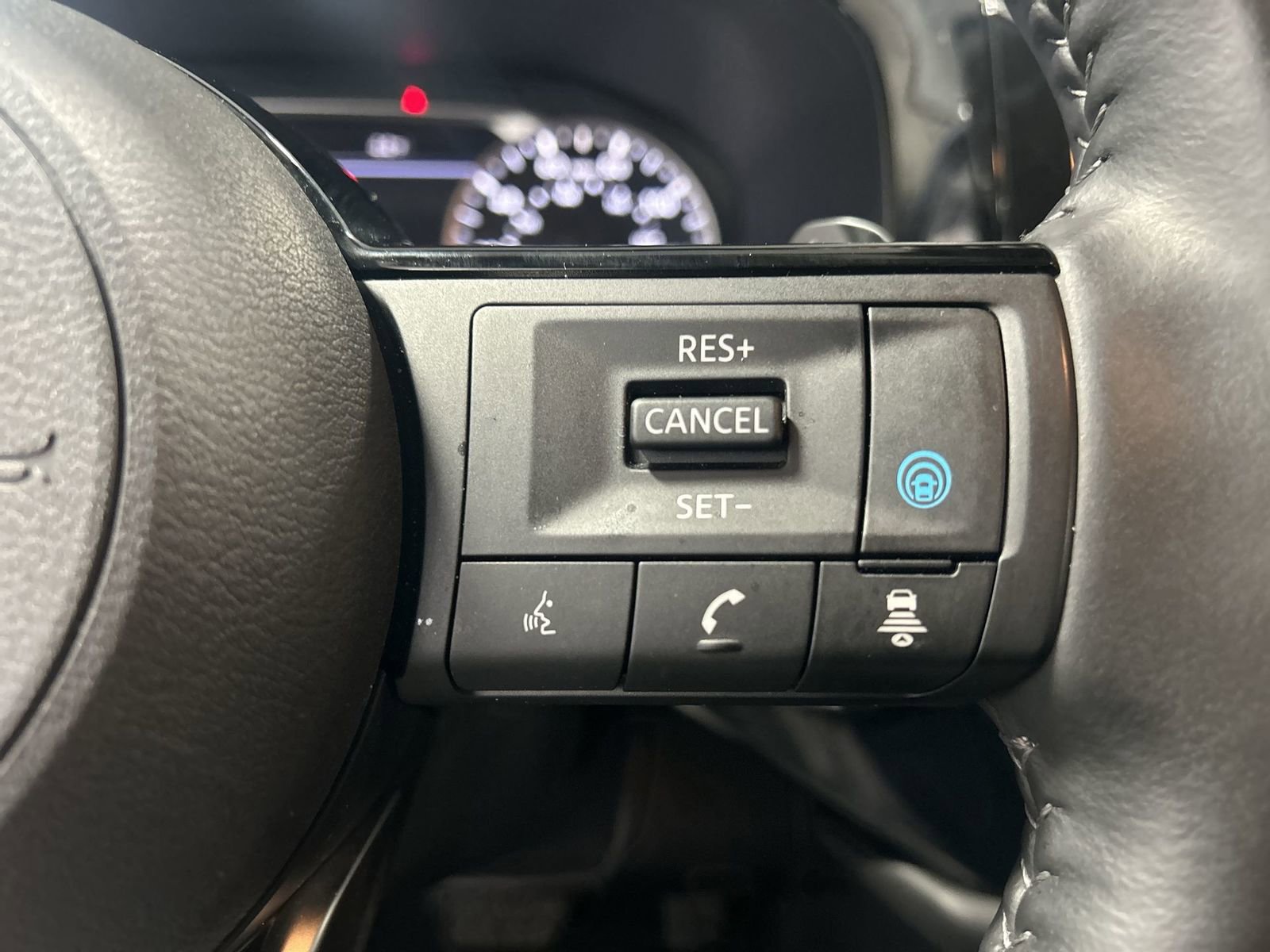 Certified 2024 Nissan Pathfinder SL AWD/4WD image 22