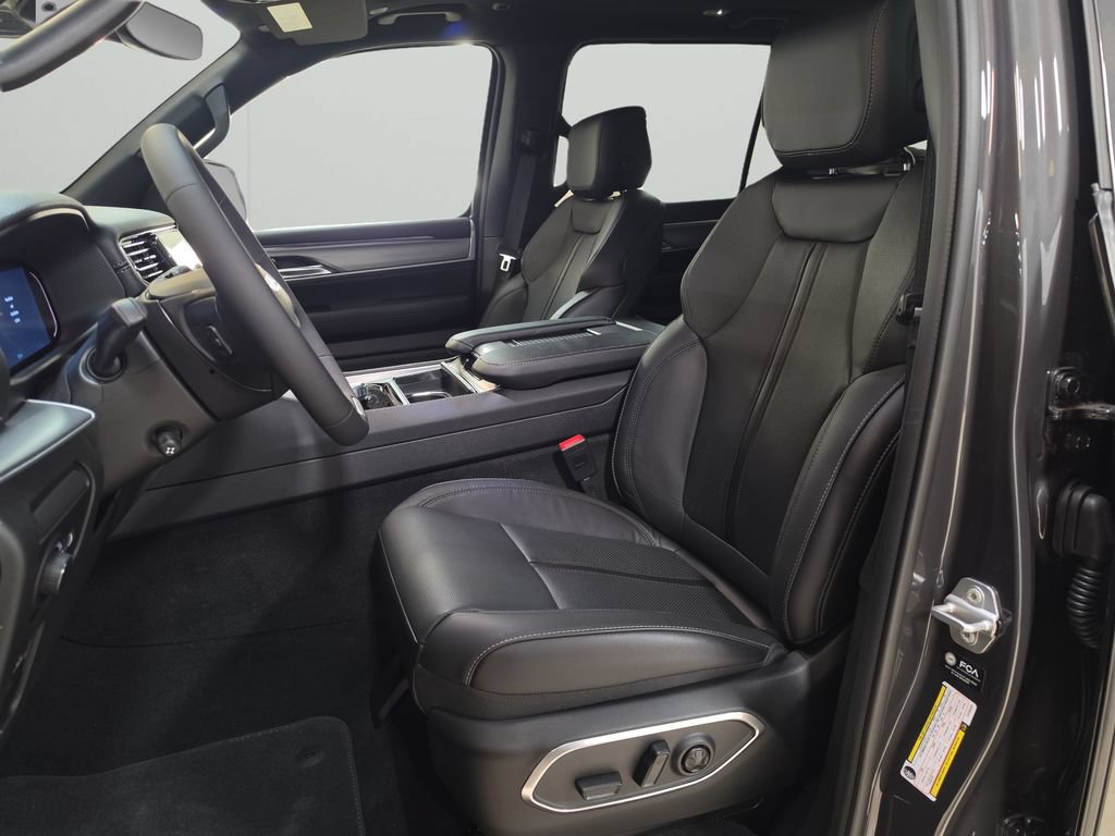 New 2026 Jeep Grand Wagoneer 4WD w/ Premium Group I image 10