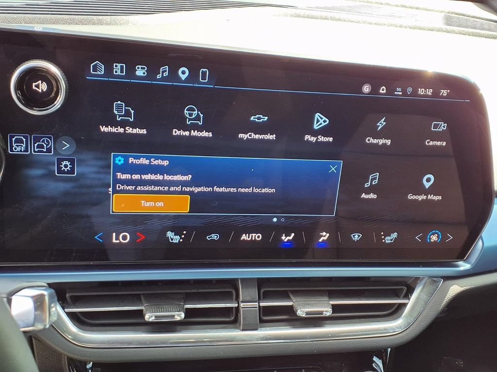 Certified 2024 Chevrolet Equinox EV LT FWD image 5