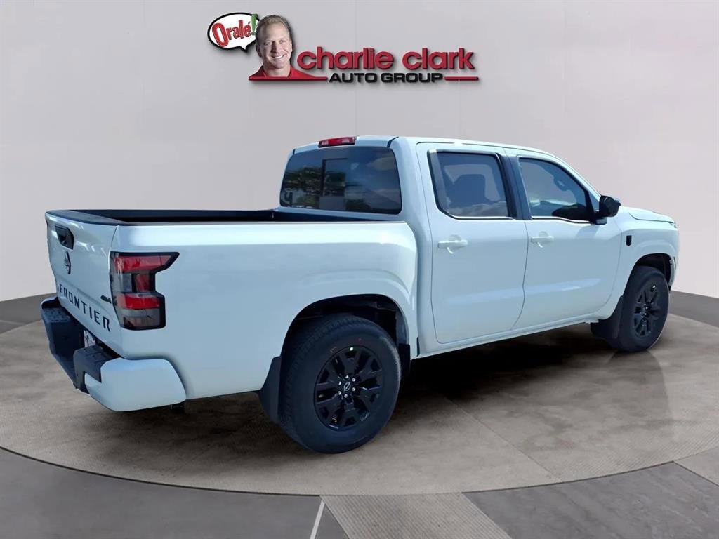 New 2026 Nissan Frontier SV image 5