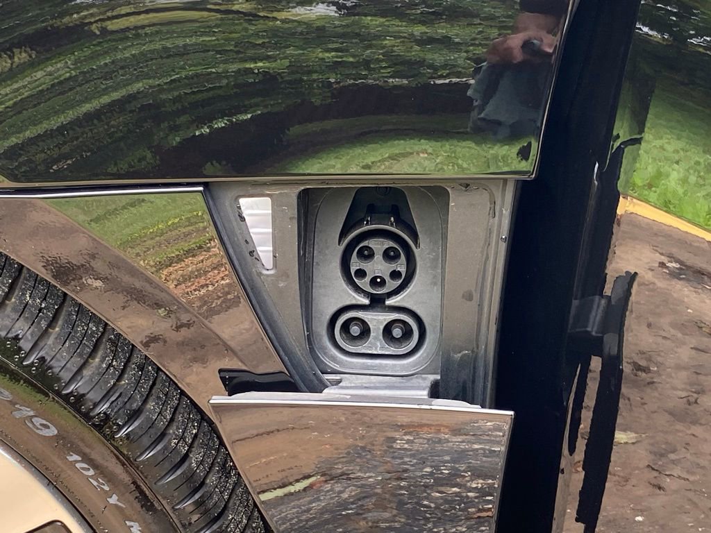 Used 2023 Lucid Air Pure image 15