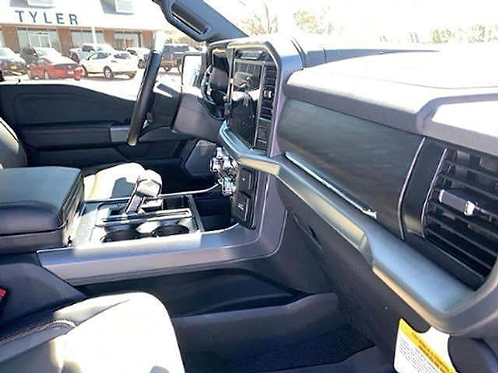 New 2025 Ford F150 Lariat w/ Equipment Group 502A High AWD/4WD image 23