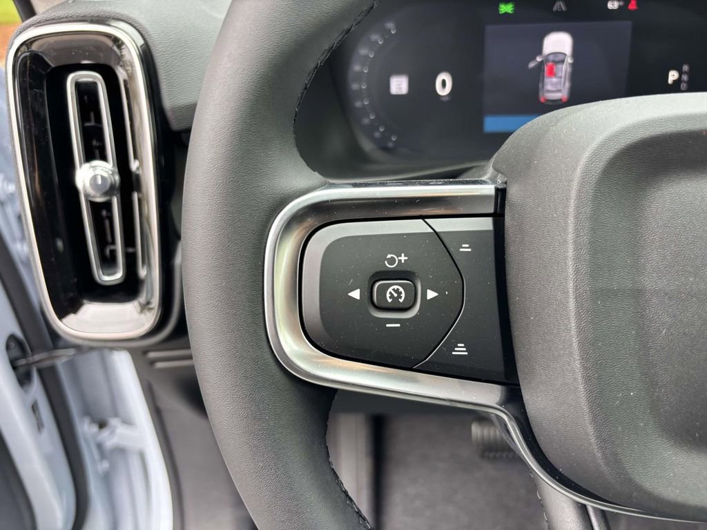 New 2026 Volvo XC40 B5 Plus w/ Protection Package Premier image 17