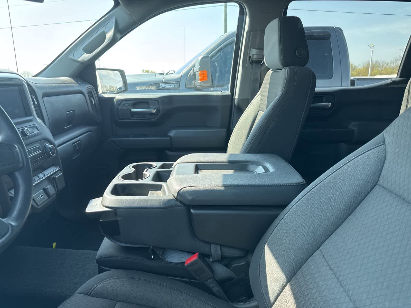 Used 2024 Chevrolet Silverado 1500 Custom AWD/4WD image 30