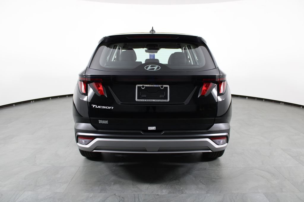 Certified 2026 Hyundai Tucson SE FWD image 11
