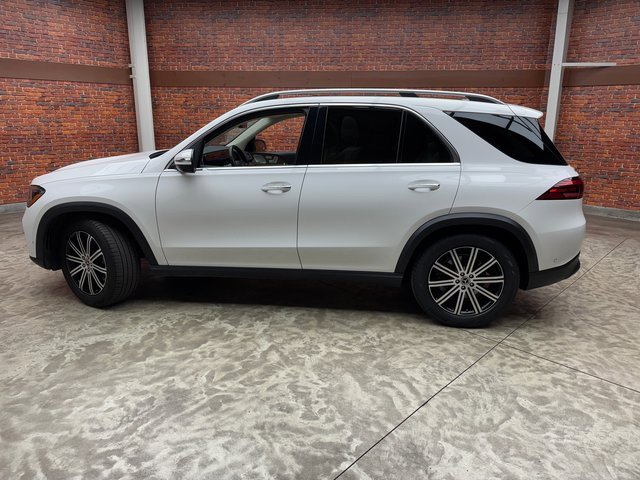 Used 2024 Mercedes-Benz GLE 450 4MATIC image 2
