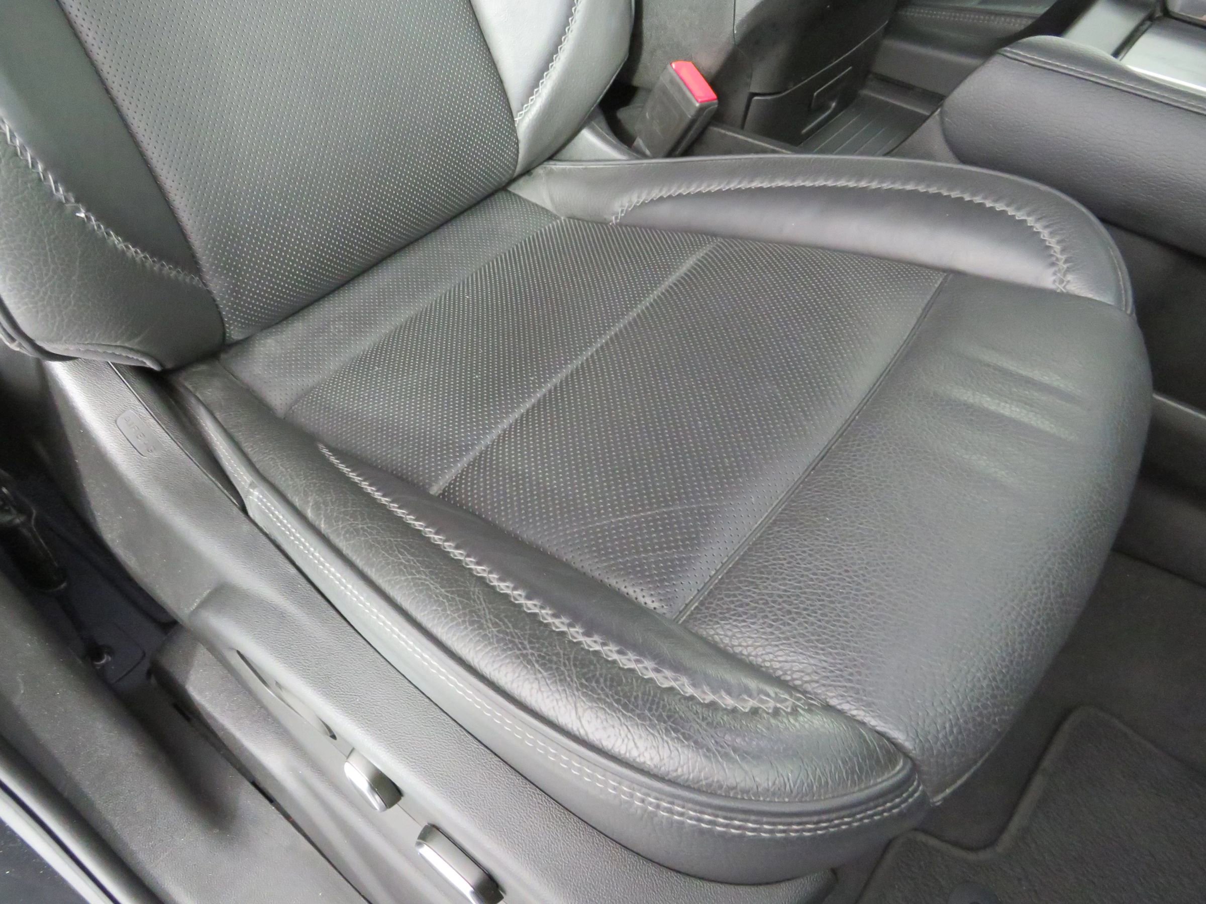 Used 2022 GMC Yukon XL Denali w/ Advanced Technology Package image 41