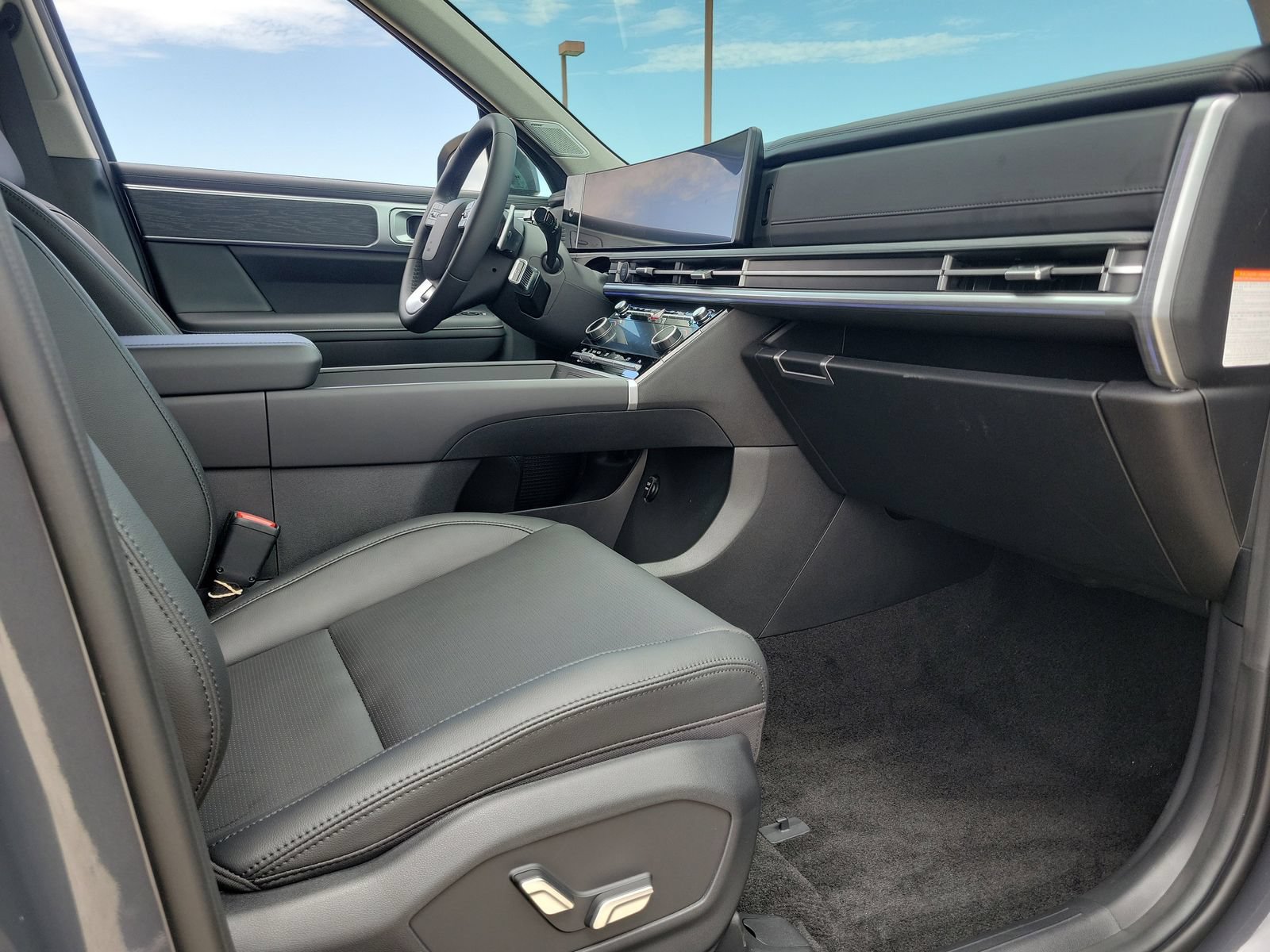 New 2026 Hyundai Santa Fe Limited AWD/4WD image 17