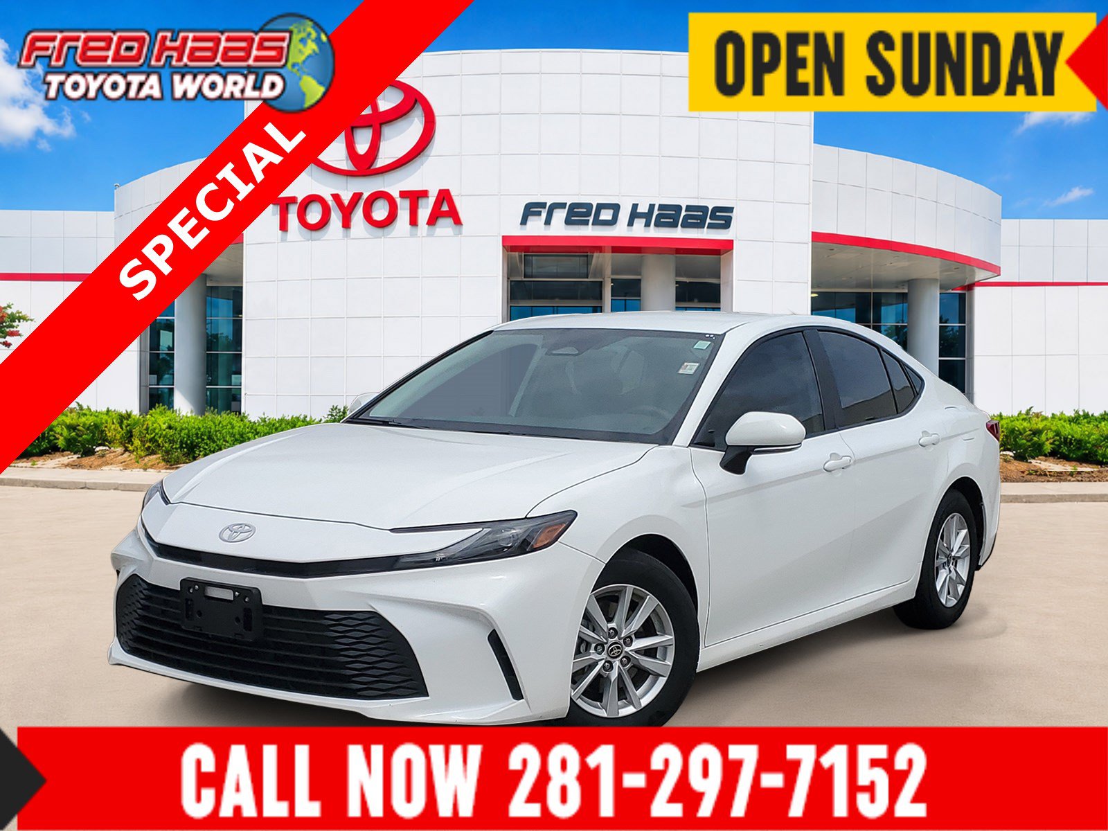 Used 2025 Toyota Camry LE FWD image 1