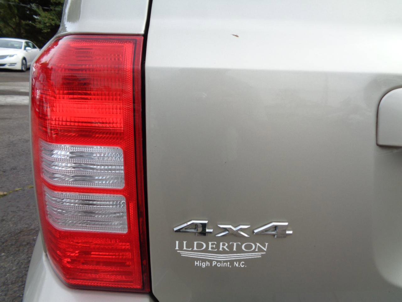Used 2010 Jeep Patriot Sport AWD/4WD image 12