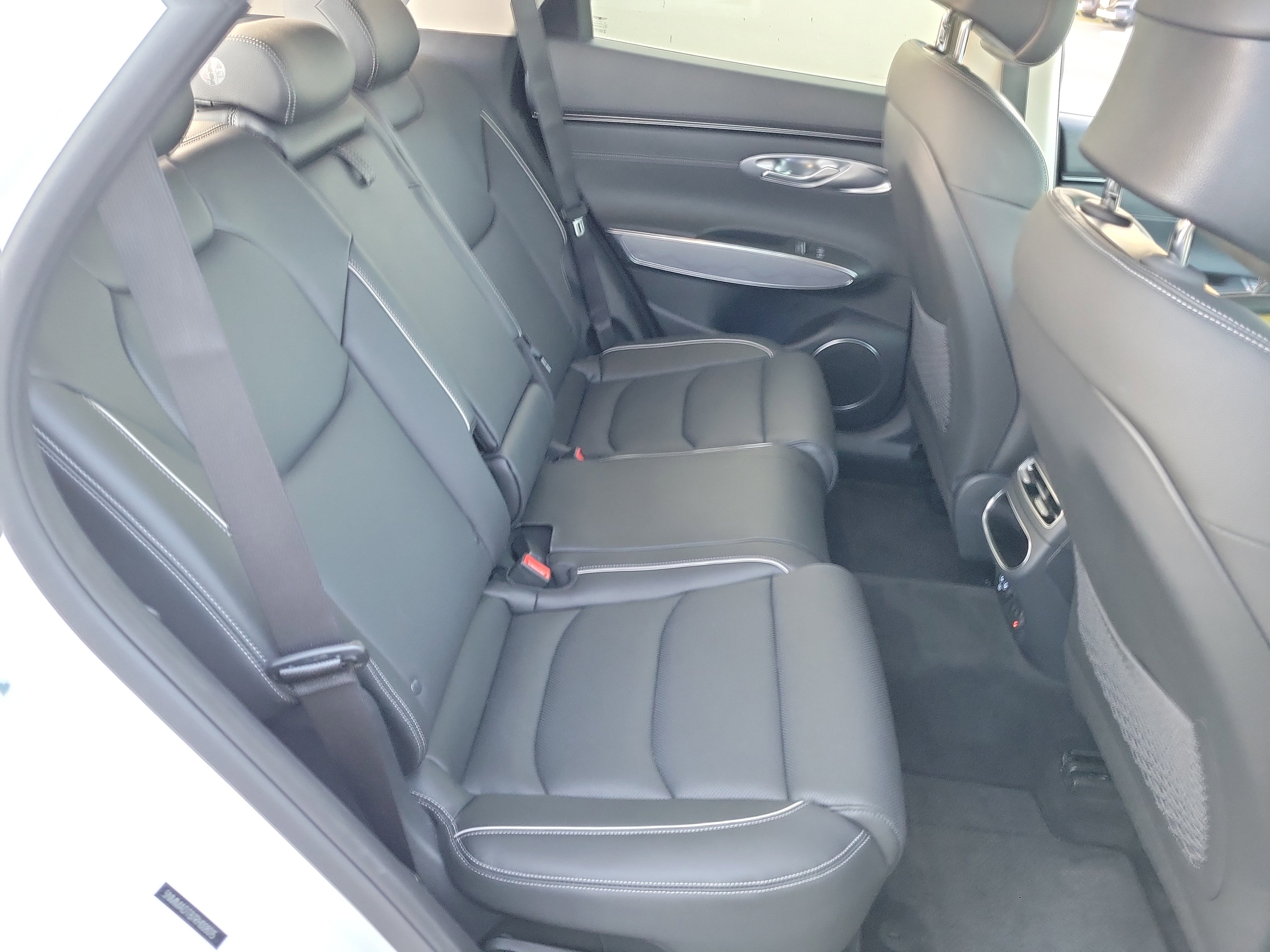 Certified 2024 Genesis GV70 2.5T w/ Advanced Package image 20