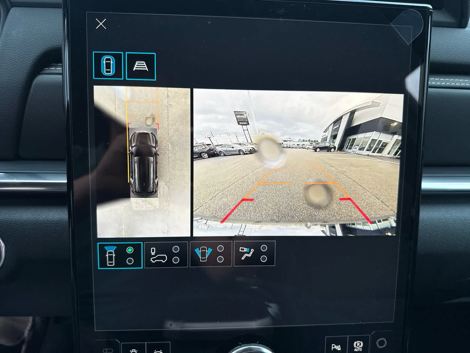 New 2027 GMC Terrain Elevation w/ Technology Package II AWD/4WD image 19