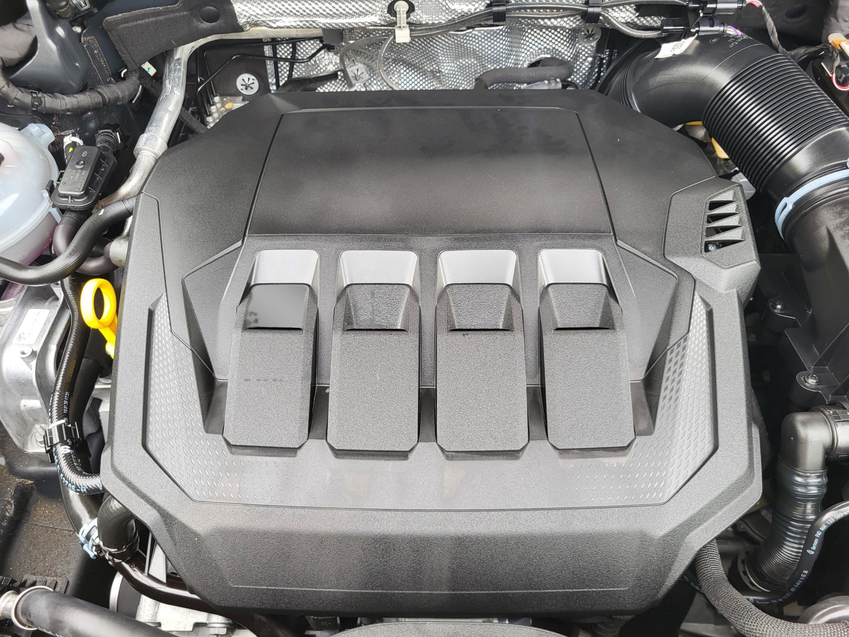 Used 2025 Audi Q3 2.0T Premium image 17