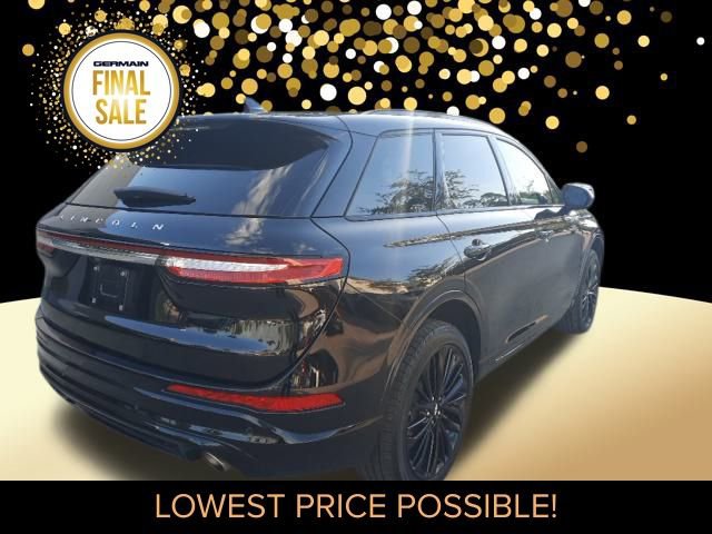 Used 2023 Lincoln Corsair Reserve w/ Jet Appearance Package image 4