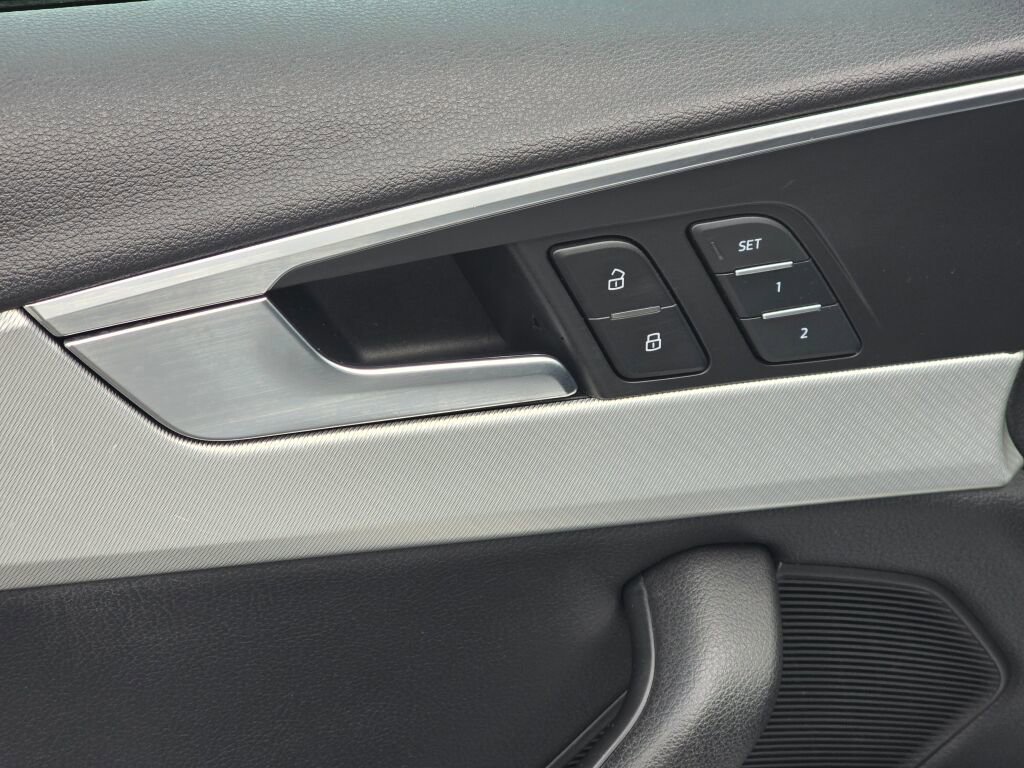 Used 2017 Audi A4 2.0T Premium Plus w/ Premium Plus Package image 16