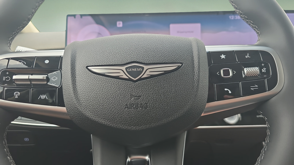 New 2026 Genesis GV70 2.5T AWD/4WD image 17