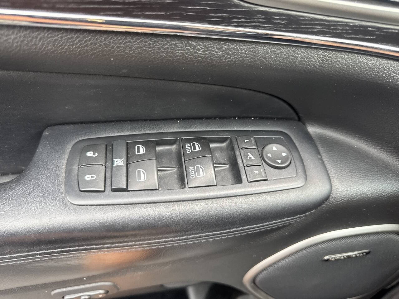 Used 2017 Jeep Grand Cherokee Summit AWD/4WD image 21