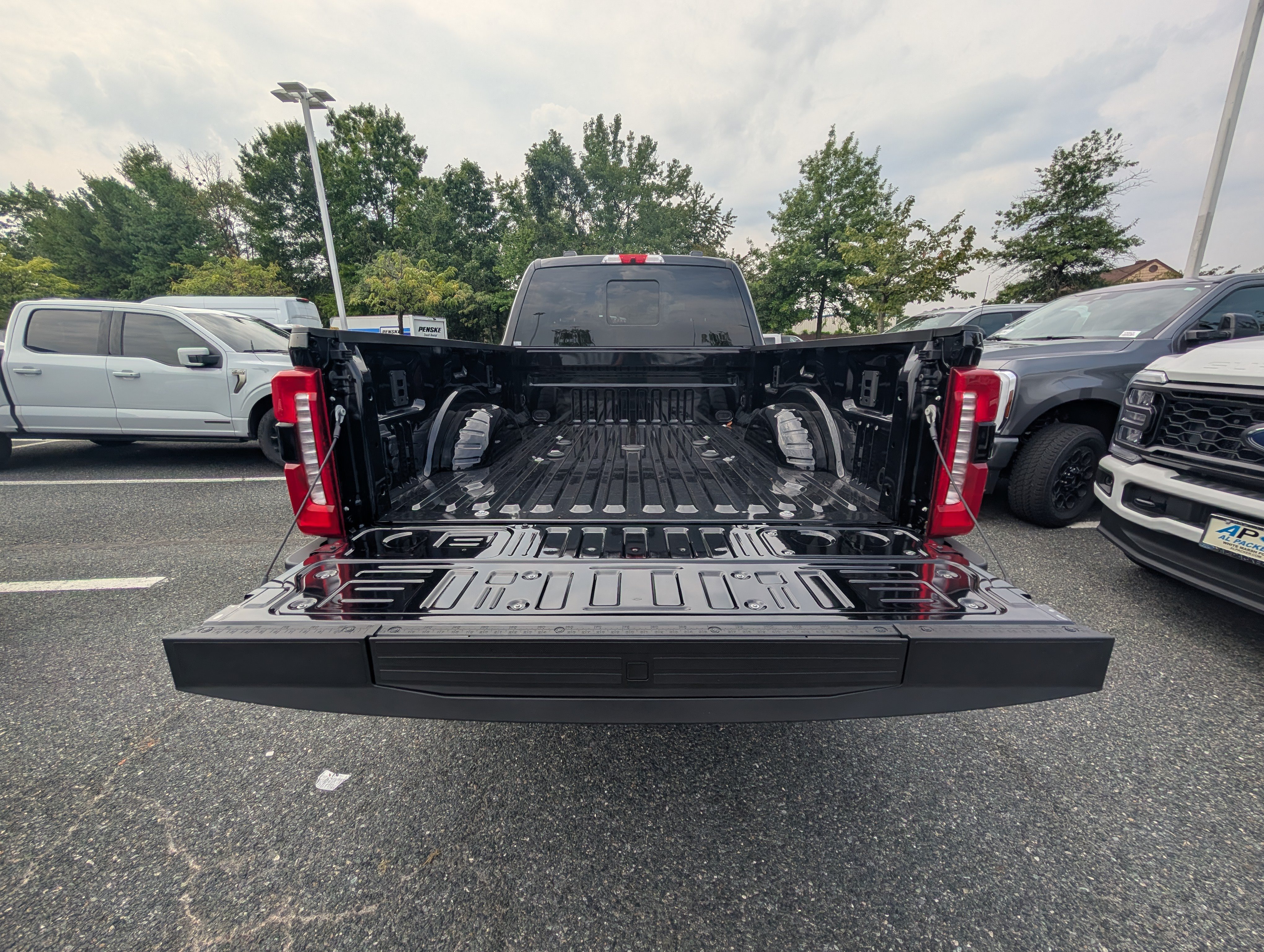New 2026 Ford F250 Lariat w/ Chrome Package AWD/4WD image 8