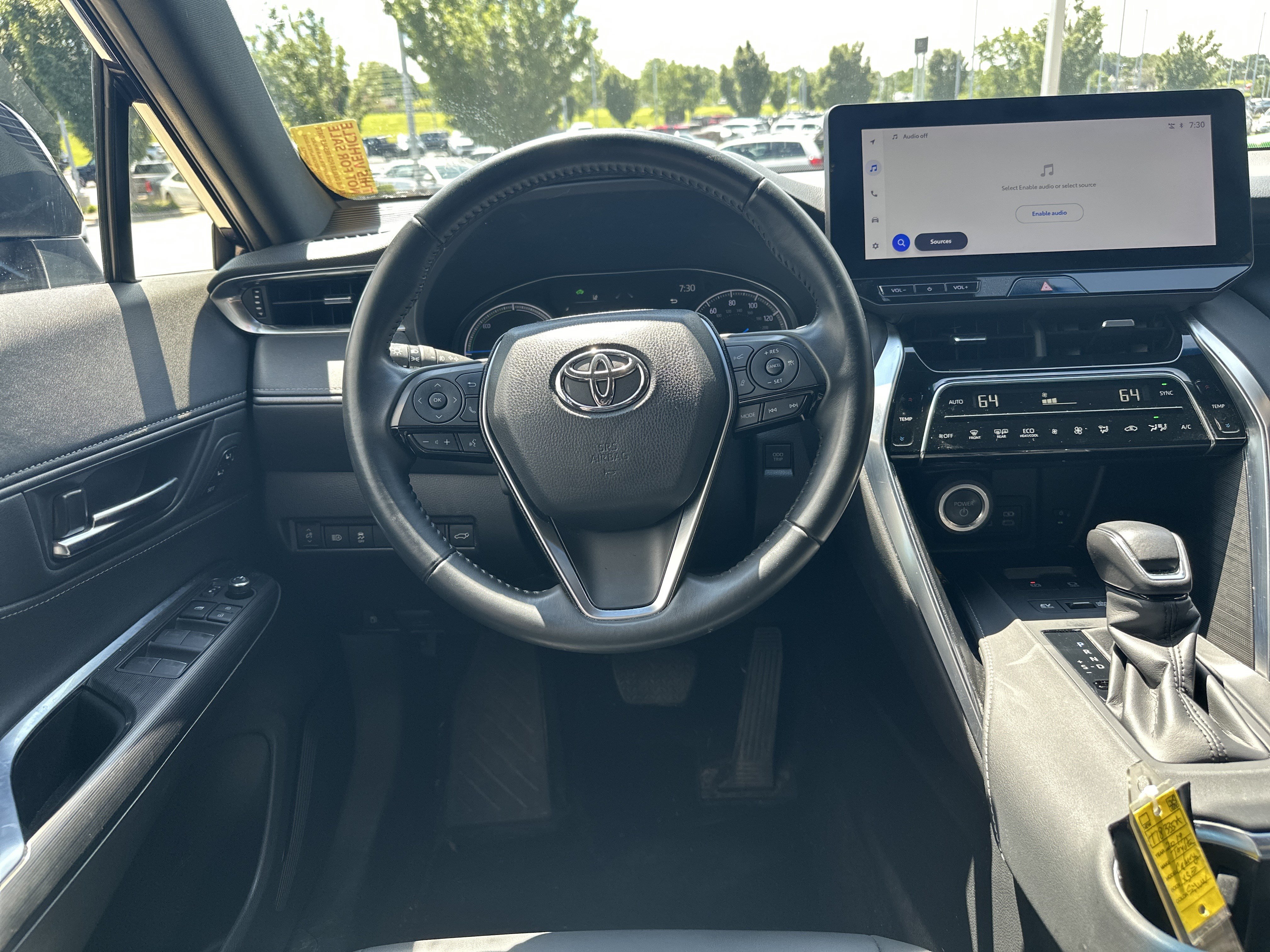 Used 2023 Toyota Venza XLE AWD/4WD image 16