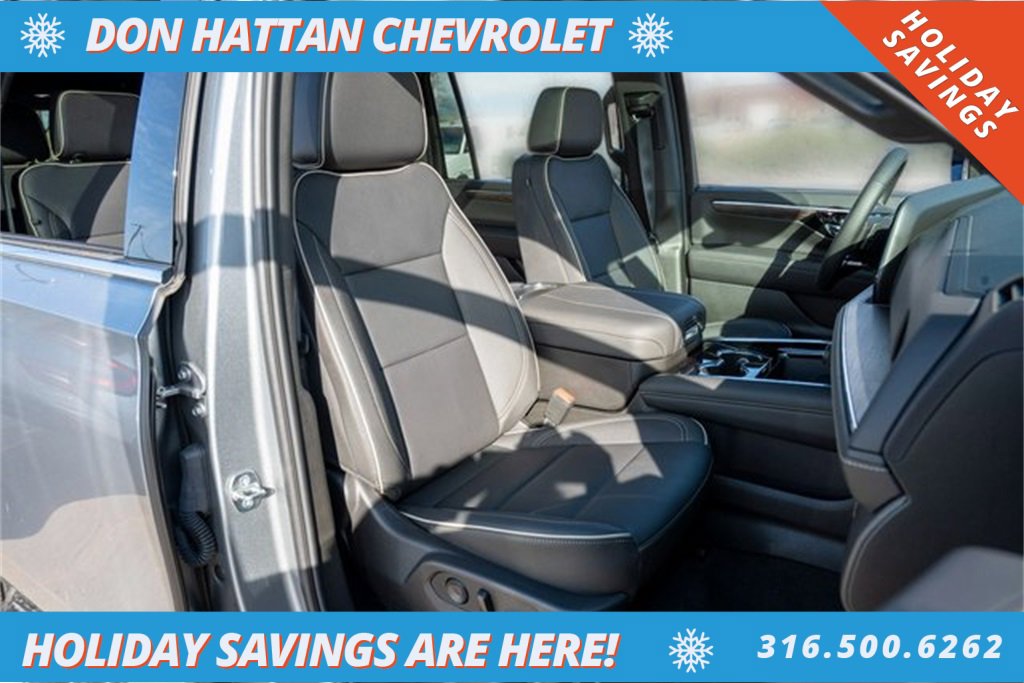 New 2025 Chevrolet Suburban Premier w/ Sun And Tow Package image 29